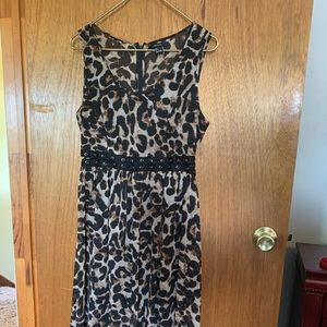 Forever 21 Leopard print dress Size L
